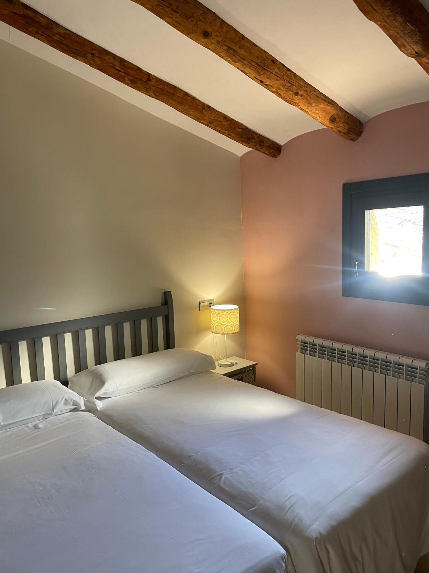 Maset Del Riu Guest House Valderrobres Luaran gambar